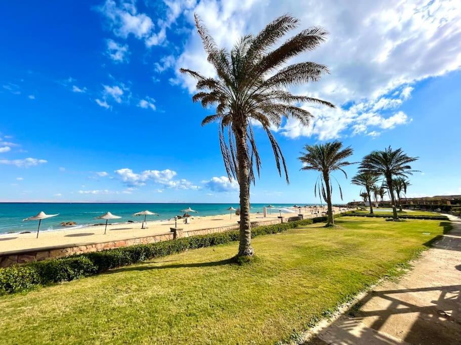 Breathtaking Luxury & Spacious Family 2-Bed 1St Row Seaview At Stella Seaview Sokhna Ain Sukhna Extérieur photo
